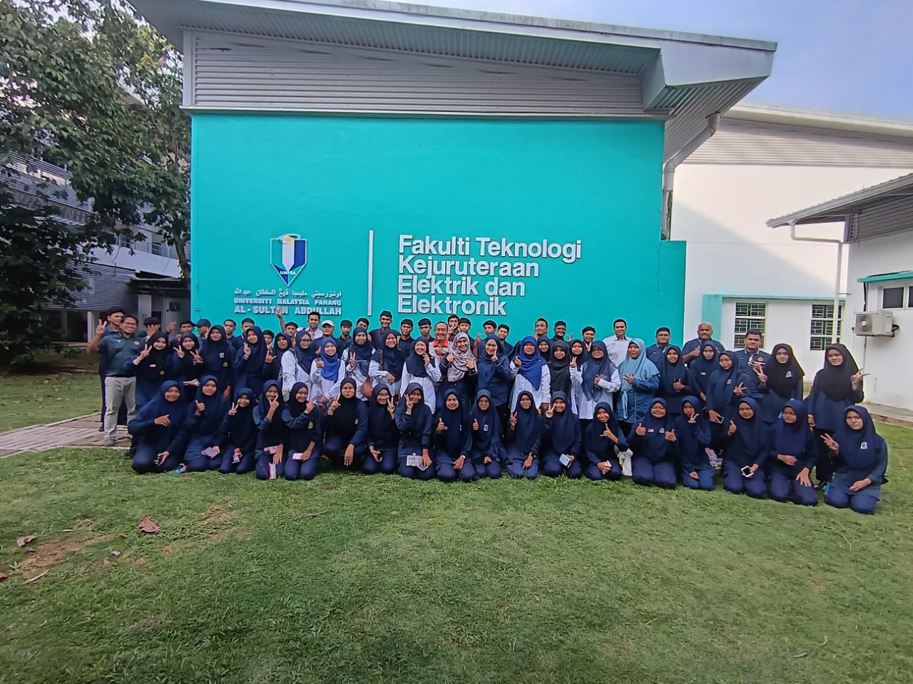 Lawatan Ilmiah Kadet JPJ Ke Fakulti Teknologi Kejuruteraan Elektrik Dan Elektronik (FTKEE), UMPSA