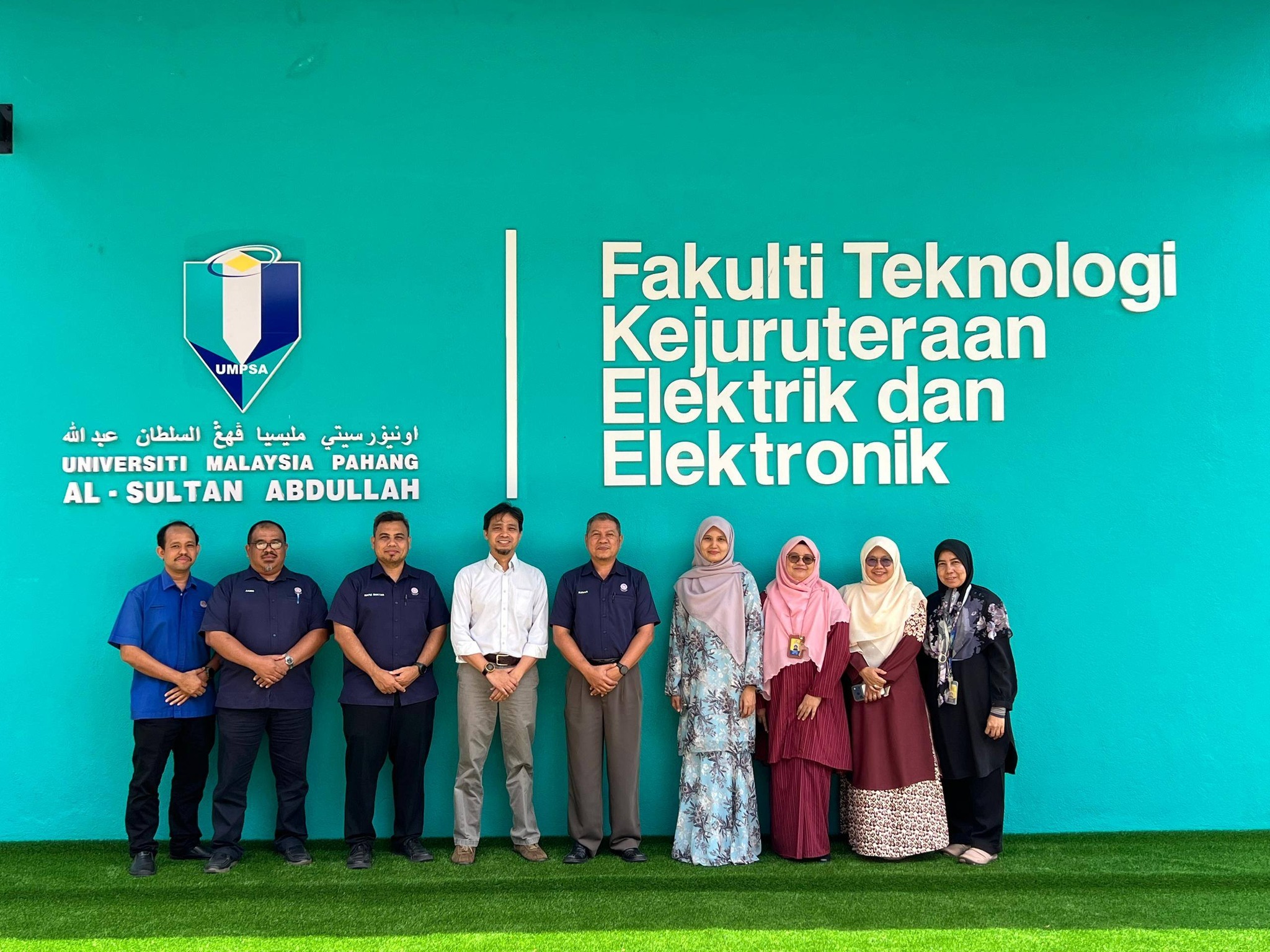 Perkongsian Akademik: Lawatan Penanda Aras KKTM Kemaman ke FTKEE UMPSA