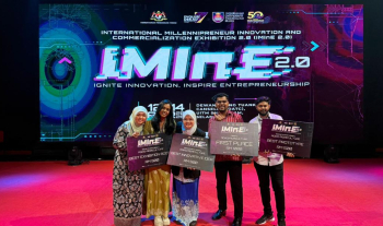 Empat Anugerah, Satu Kejayaan: Pelajar FTKEE Harumkan Nama UMPSA 