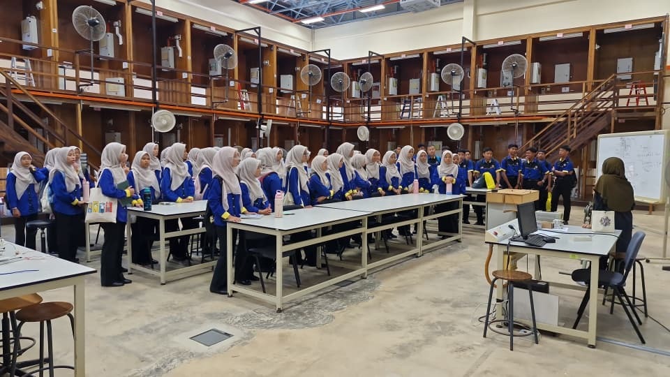Lawatan Ilmu, Mencetus Inspirasi Sekolah Menengah Sains Dungun ke FTKEE UMPSA