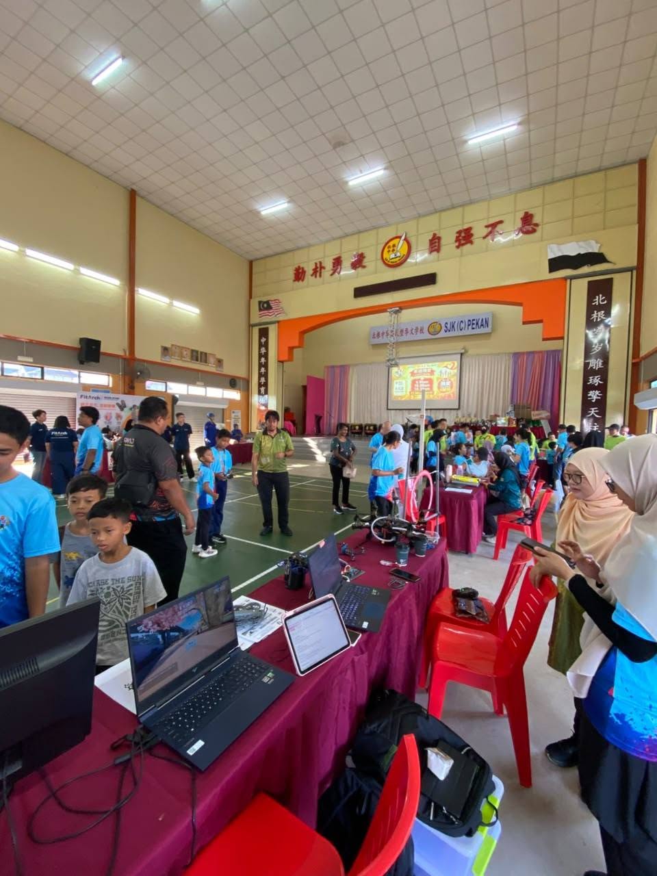 FTKEE UMPSA Brings Drone Technology Experience to the Community at the SJK(C) Pekan 100th Anniversary Celebration Fun Walk 2026
