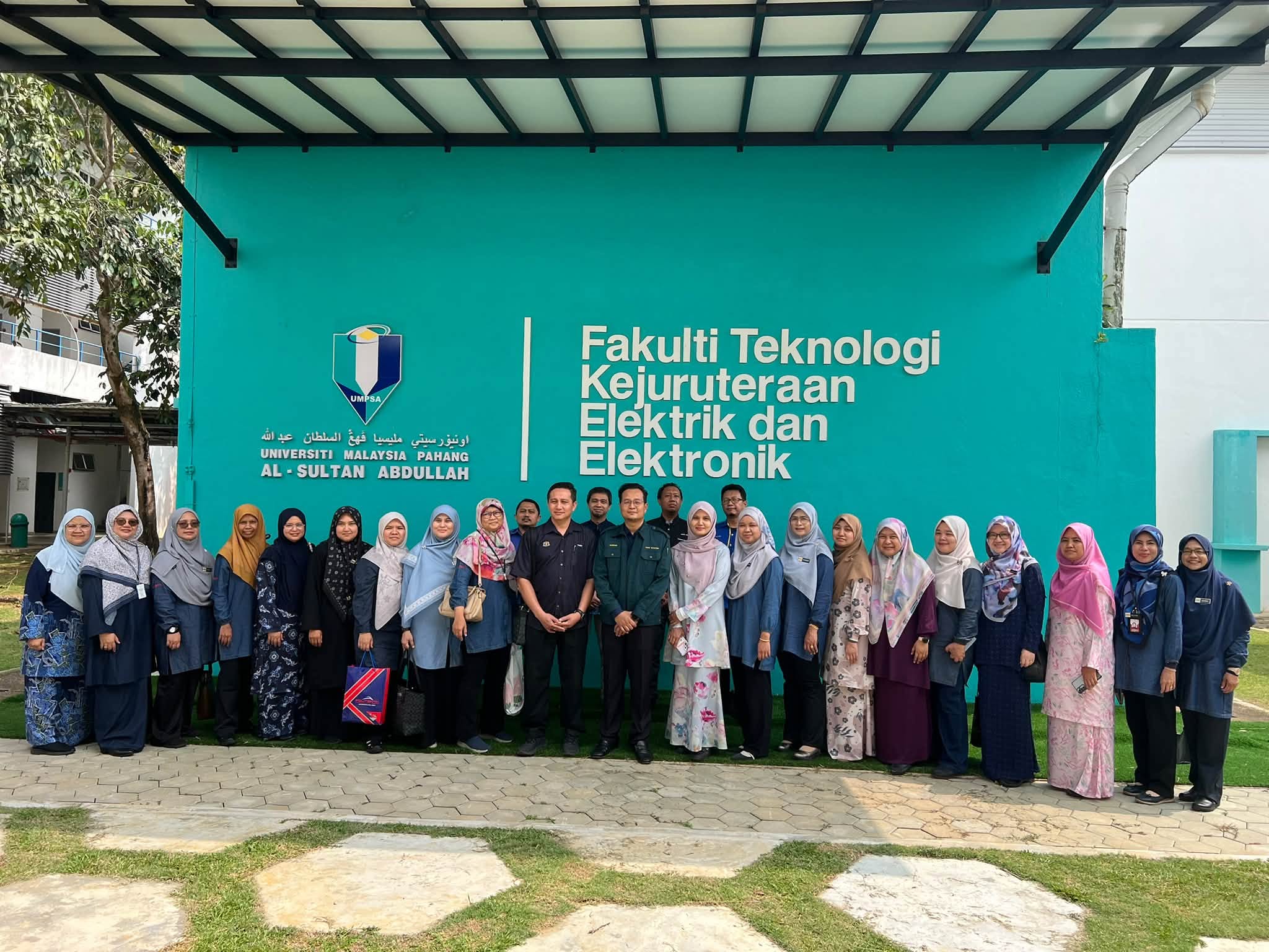 Lawatan Penanda Aras Akreditasi ETAC PSZMA ke FTKEE UMPSA